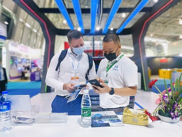 3-1黃總接待外國客戶 (1).jpg 3-1黃總接待外國客戶 (1).jpg